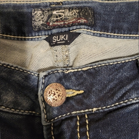 Silver capris - Picture 2 of 4